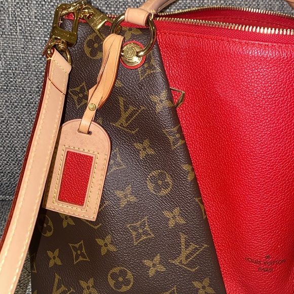 REAL LOUIS VUITTON PURSE - Picture 3 of 15